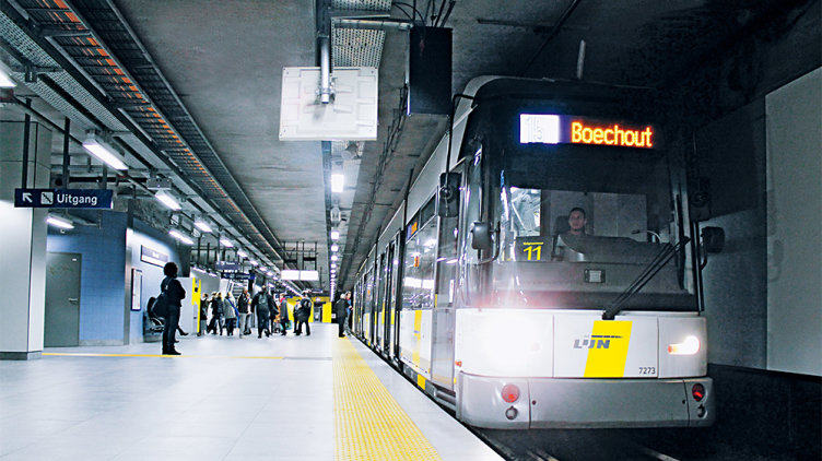 Metro più puntuali grazie al sistema di automazione PSS 4000